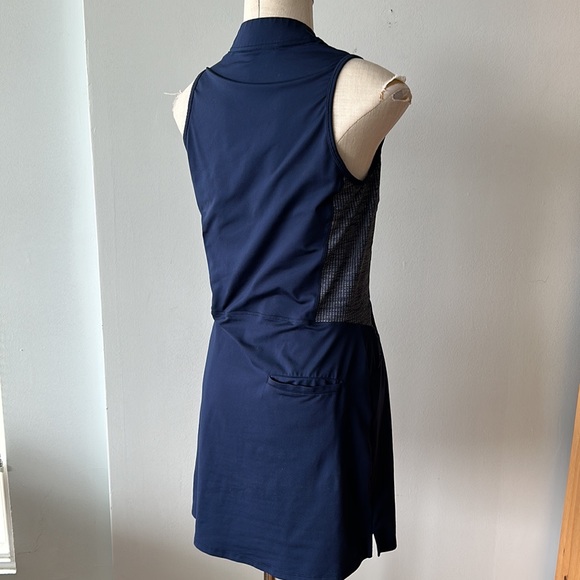 Small adidas golf dress with shorts - Picture 5 of 9